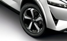 All-New Nissan Qashqai Première Edition - Alloy wheel-source.jpg